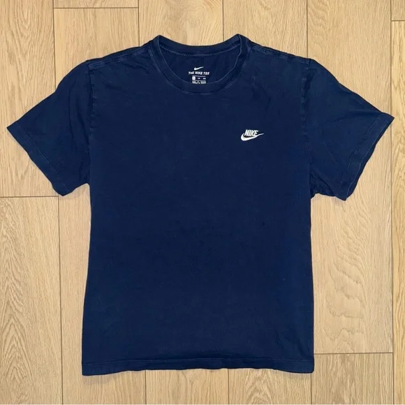 Nike Men’s Sportswear Club T-shirt Midnight Navy/White 2XL - Picture 3 of 8